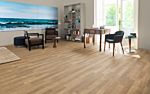 Parquet laminado de Century Wood cocktail MF4614 de Egger Megafloor de la serie M1 en un ambiente de habitación.