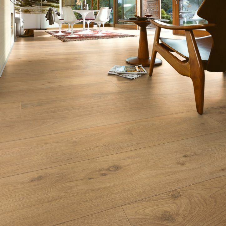 SUELO LAMINADO MEISTERDESIGN LAMINATE LL 250 Roble Bargello 6423 en vista de habitación