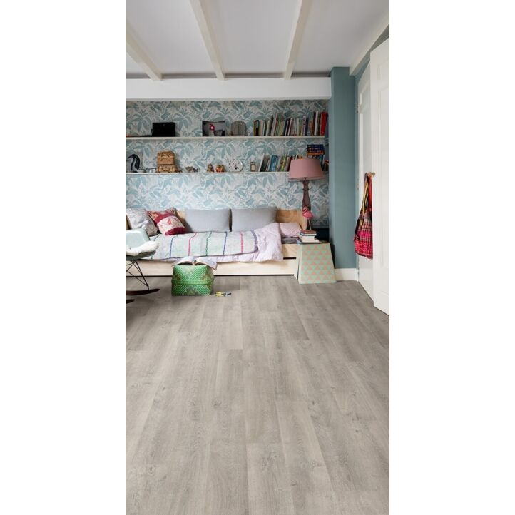 Parquet laminado de roble venecia gris de la marca quick-step de la serie eligna en un ambiente de habitación.