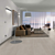 Parquet laminado de ROBLE RAVENNA EHL111 de Egger Home de 12mm de grosor, en un ambiente sala.